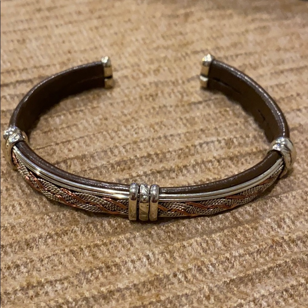 Bracelet - Picture 1 of 3